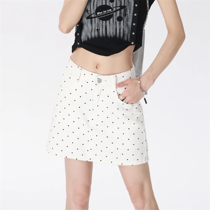 

Summer Fashion White Polka-dot A-line Skirt for Women, Highlighting The High Waist and Slim Figure