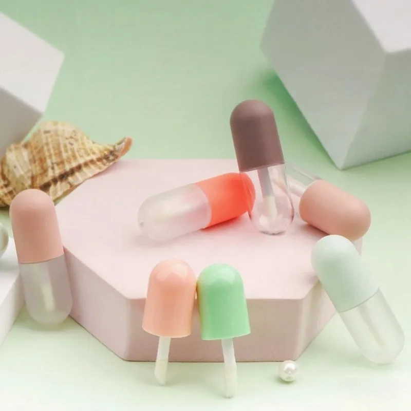 2pcs 5ML Empty Capsule Lip Gloss Tubes DIY Refillable Lip Gloss Container Travel Size Lip Tint Bottle with Soft Brush