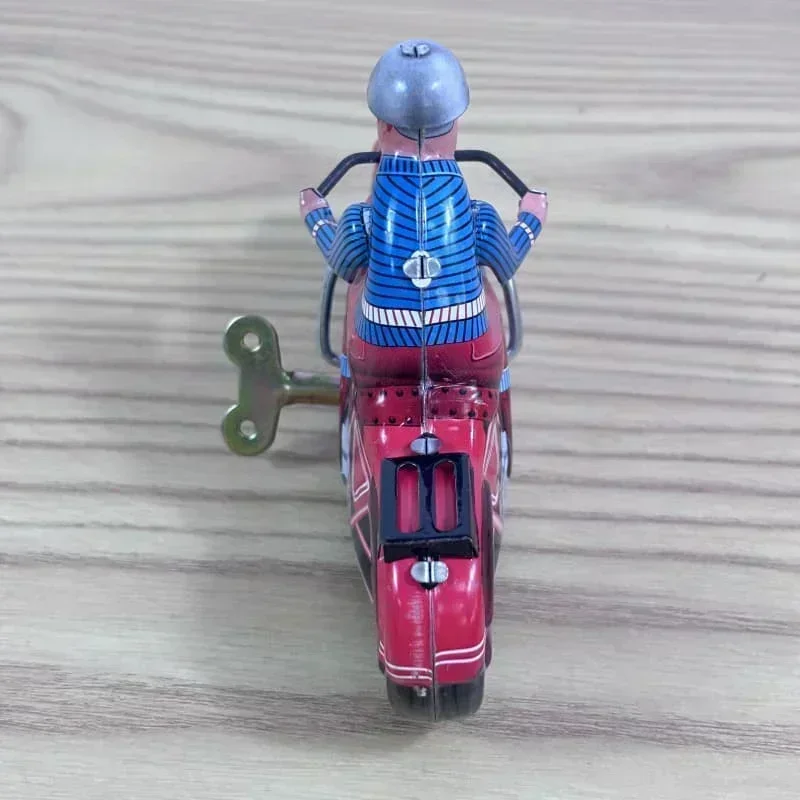 Giocattolo a carica in metallo di latta Modello di ornamento per stanza di motocicletta rossa Modello di orologeria per motocicletta Modello divertente Regalo di compleanno