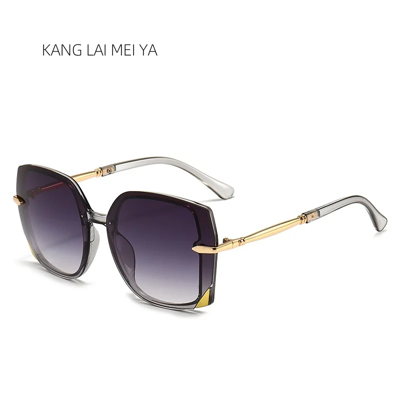 

2025 New Fashionable Polygonal Sunglasses, Personalized and Skinny Street Photography Sunglasses