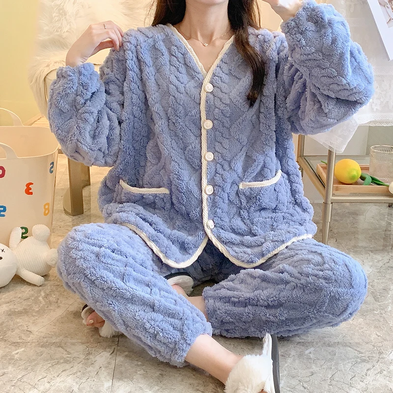 Winter thickened V-neck coral fleece cardigan ladies pajamas homewear jacquard solid color flannel pajamas plus velvet suit