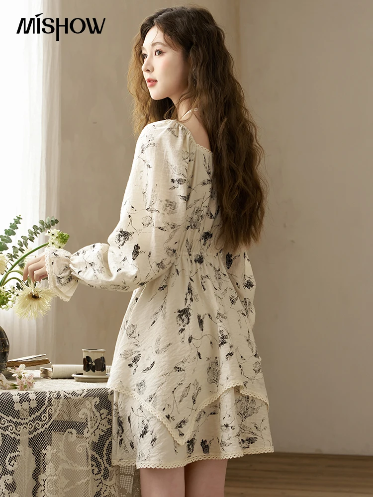 MISHOW American Retro Dresses 2024 Spring Flared Sleeves Square Neckline Ink Painting Floral A-line Knee-Length Dress MXD14L1685