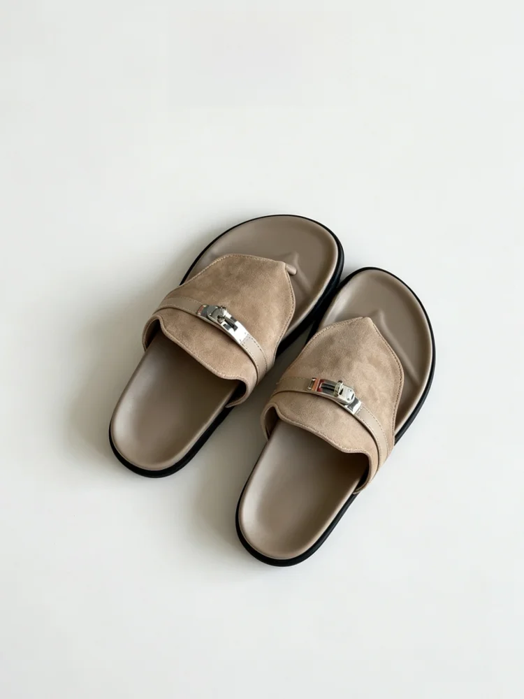 

Comfortable Leather Sandals Women's Slip-On Shoes Metal Buckle Flat Bottom Anti-Slip Casual Thong Slippers Breathable Footbed