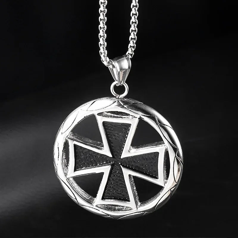 New Cross Knights Templar Necklace Round Pendant for Men Boy German Stainless Steel Military Necklaces Male Jewelry