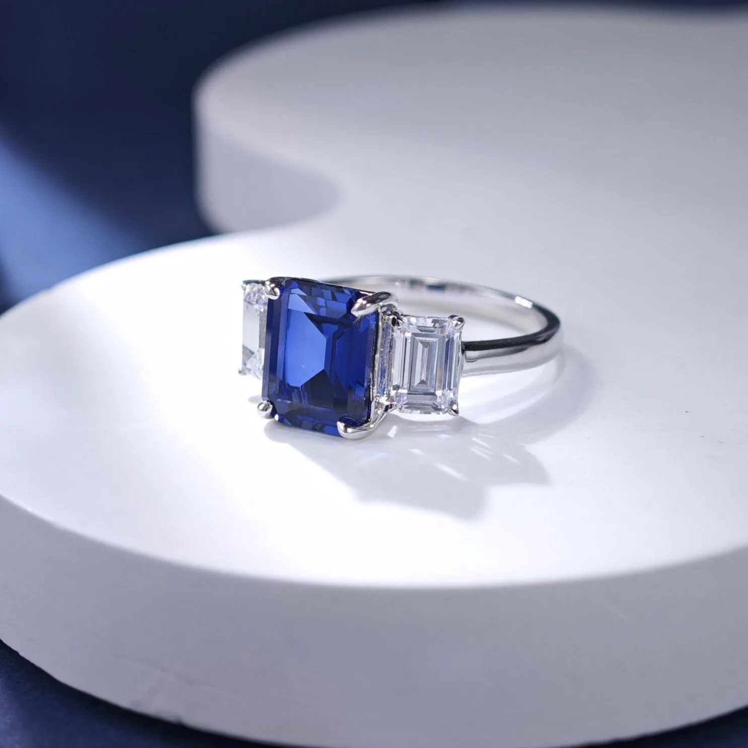 Luxury Solid Platinum PT950 Women's Emerald Cut Blue Diamond Ring 2 karat Diamond Ring