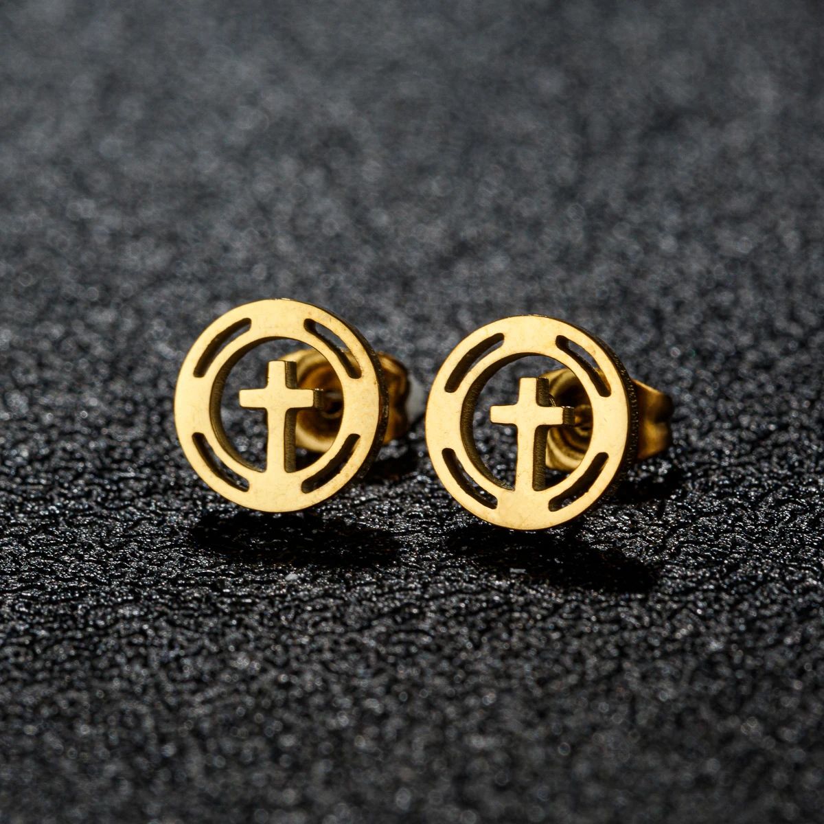 High Quality Hollowed Out Circular Center Cross Stainless Steel Earrings For Women Perforated Ear Screens Fashionable Jewelry