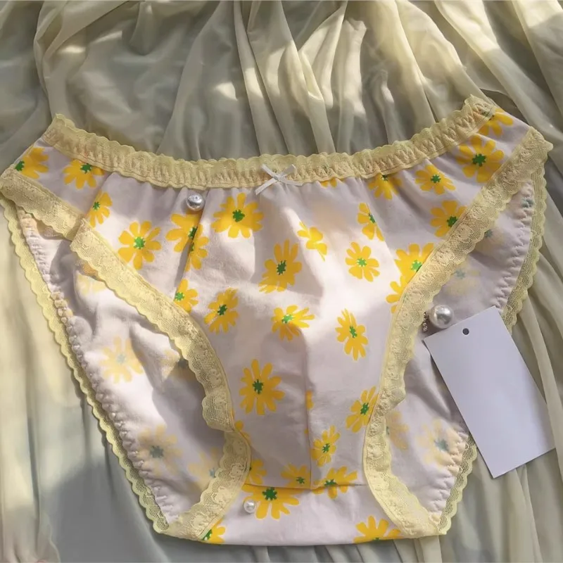 

Man's Flower Graphics Briefs Sissy Sweet Cute Underwear Plus Size Comfortable Convex Pouch BF Panties