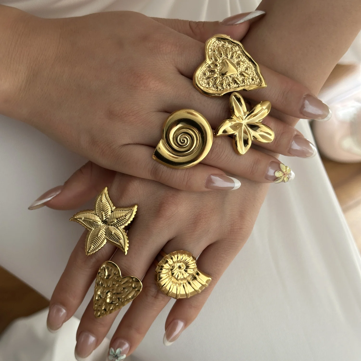 Übertriebener geometrischer Herz-Offenring für Damen, Edelstahl, vergoldet, Seestern-Muschel-Ring, Sommerparty-Schmuckgeschenke – Detail 3