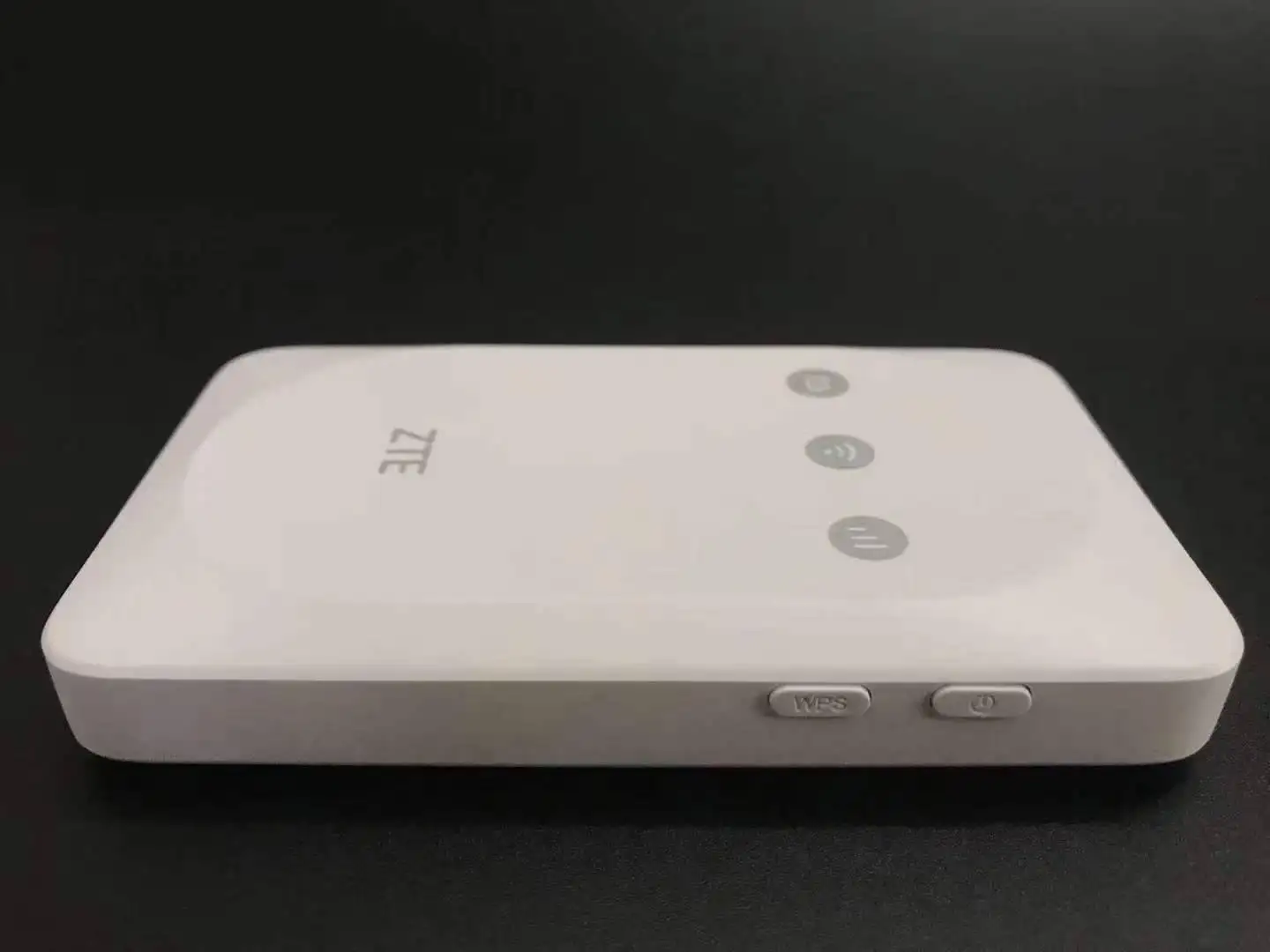 ZTE MF935 4G Mobile Wifi Router LTE Cat4 150Mbps Wireless Hotspot Sim Card Slot Pocket WiFi With 2100mAh Battery