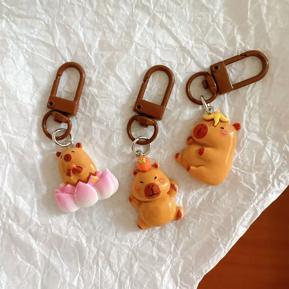 Kawaii Animal Capybara Keychain Resin Bath Capibara Bag Hanging Funny Keyring Kapibara Pendant Car Key Pendant