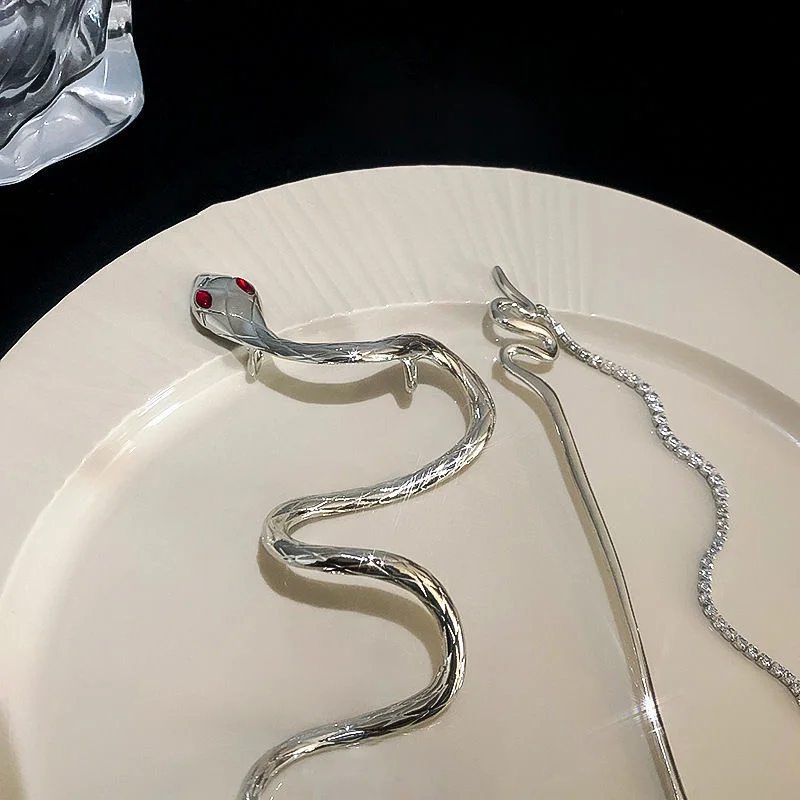 FANYIN Punk Snake Hairpin Hair Stick Wind Twine Warp Long Tassel Rhinestone Metal Punk Headwear Hair Accessories Jewelry