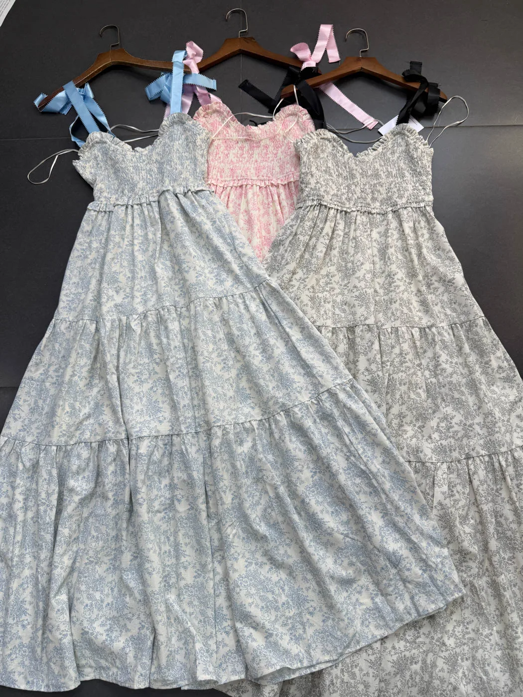 

Элегантное женское платье А-силуэта с цветочным принтом, на бретельках-лентах, с длинной юбкой, завышенной талией, без рукавов, для путешествий