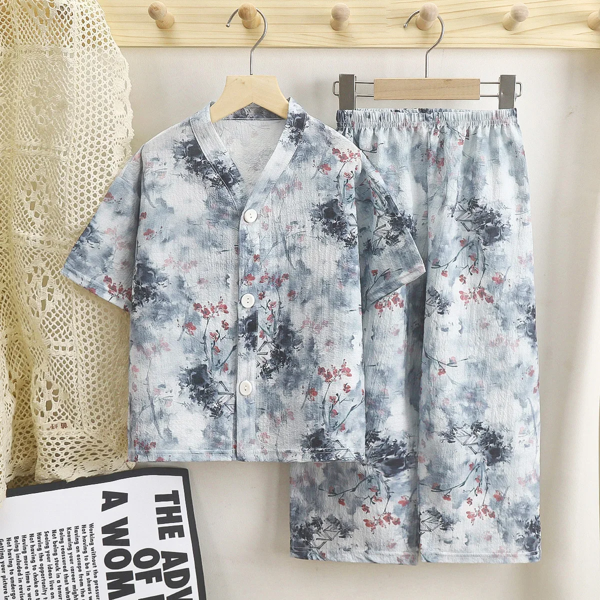 New 2024 Summer Kids Thin Pajamas Boys Girls Cartoon V-neck Short Sleeve Shirt Top + Pants Casual Clothes Sets Baby Loungewear