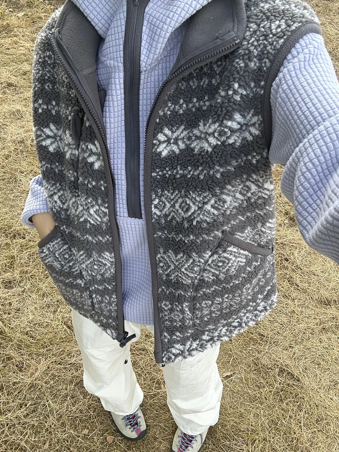 

Теплый двусторонний жилет из искусственного меха ягненка для мужчин, зимняя уличная куртка Feifei Island с геометрическим узором на молнии