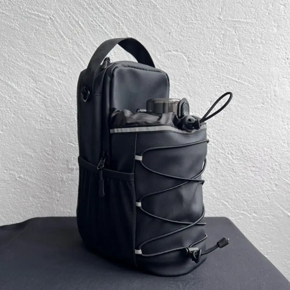 حقيبة رياضية مغناطيسية مع 2/3/6 مغناطيس حقيبة زجاجات مياه للياقة البدنية بدون استخدام اليدين مع حزام حقيبة كروس رياضية متعددة الوظائف