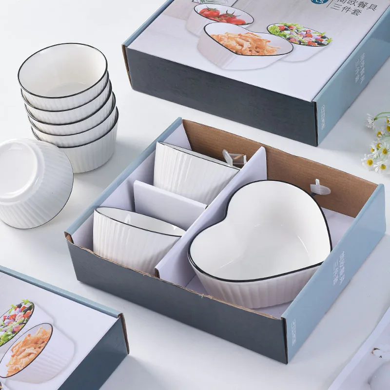 Christmas Heart-shaped Bowl Gift Set Household Ceramic Creative Tableware Soup Noodles Bowl Combination Cutlery Gift Box