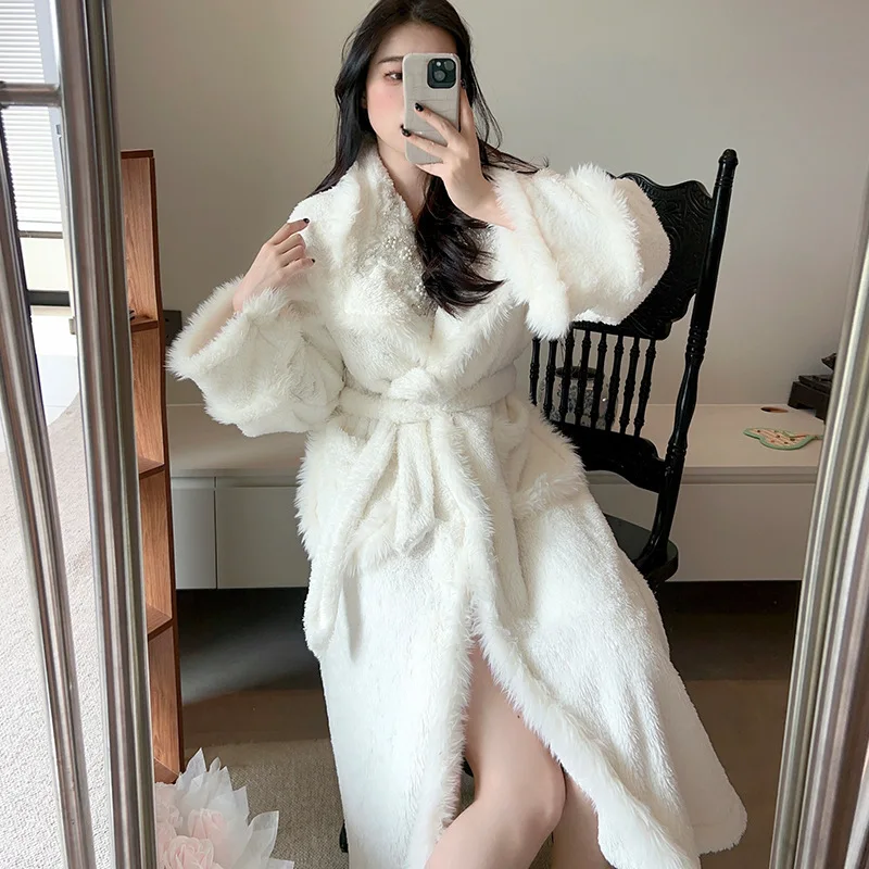 Autumn and Winter Coral Velvet Bathrobe Embroidered Extended Version Thickened flannel Sleeping Robe Women's Home Clothing