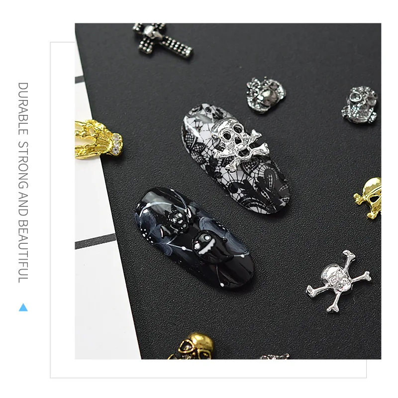 20Pcs/Lot Halloween Nail Jewelry Set Metal Skull Pumpkin Cross Nail Piercing Wearing Nail Art Drill Random Mixed Jewelry