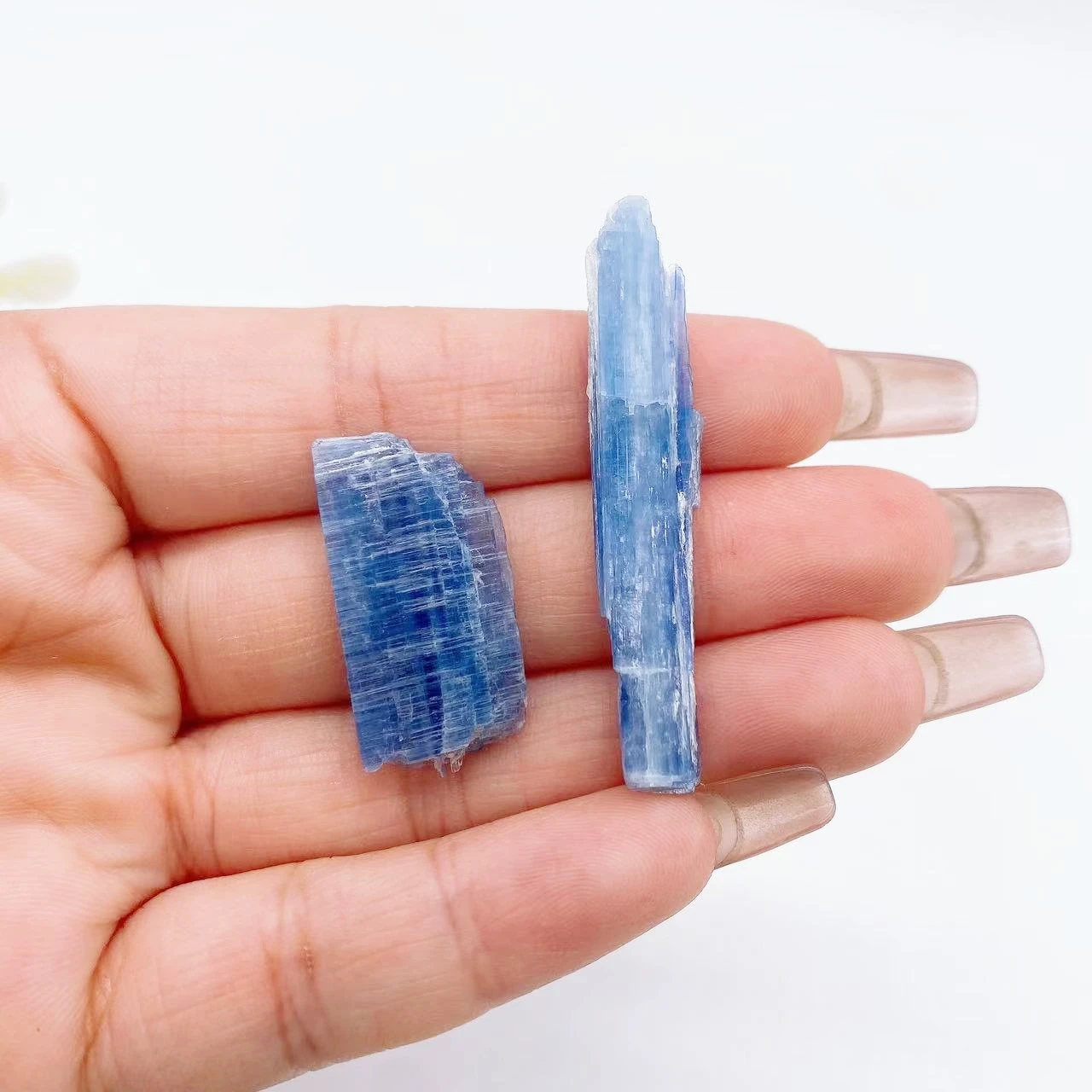 Striscia di cianite naturale cristallo di quarzo blu pietra grezza campione minerale guarigione Reiki cristalli di pietre preziose fai da te Chip decorazioni per la casa regalo