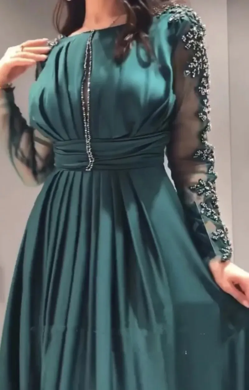 Green Satin A-Line Formal Evening Dresses Arabic O-Neck Beaded Long Sleeves Dubai Satin Mermaid Party Prom Gowns robe de soirée