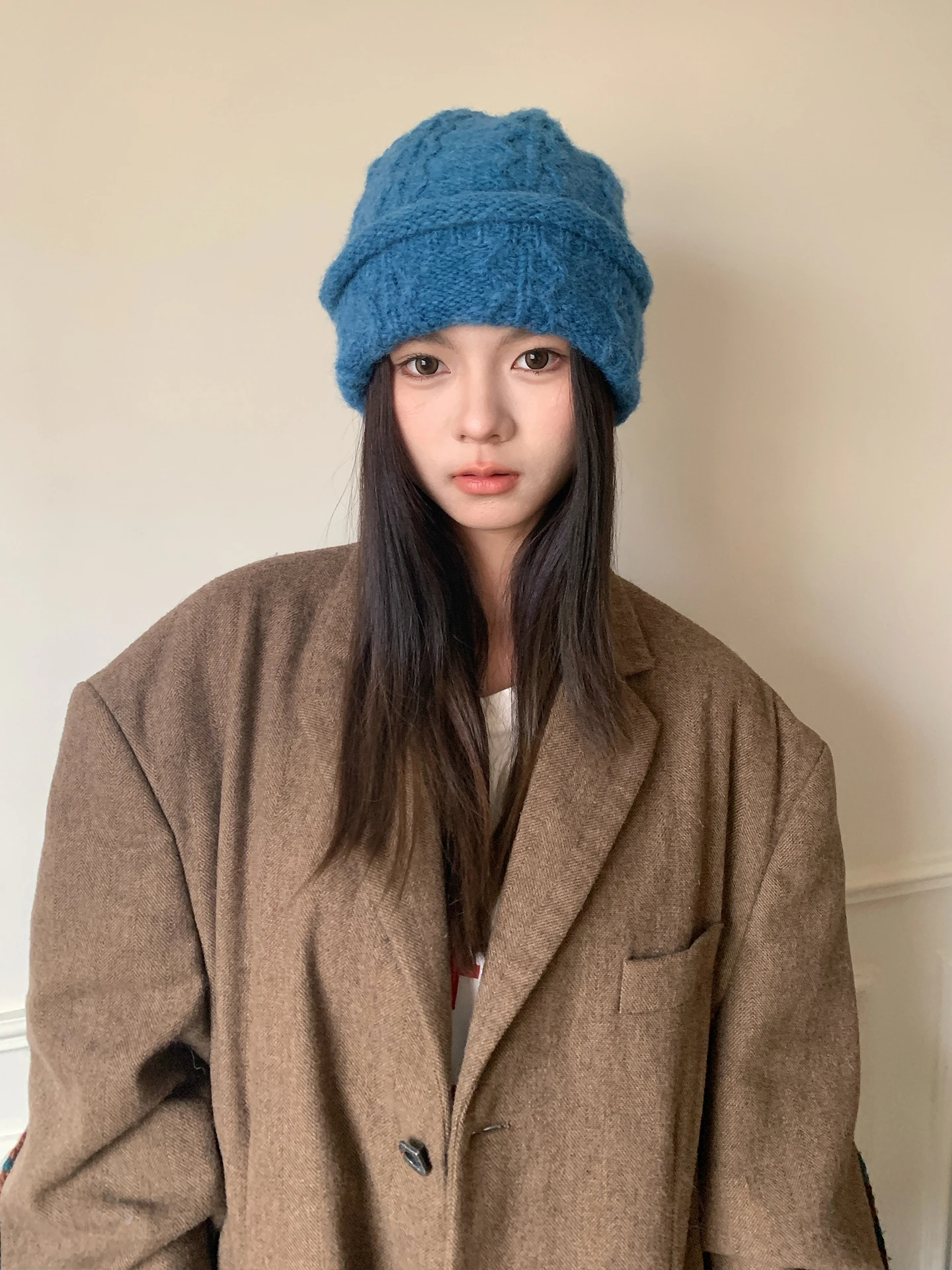 قبعة صوفية محبوكة كورية زرقاء جذابة للنساء دافئة في الخريف والشتاء مع وجه صغير وغطاء محرك السيارة لحماية الأذنين #1