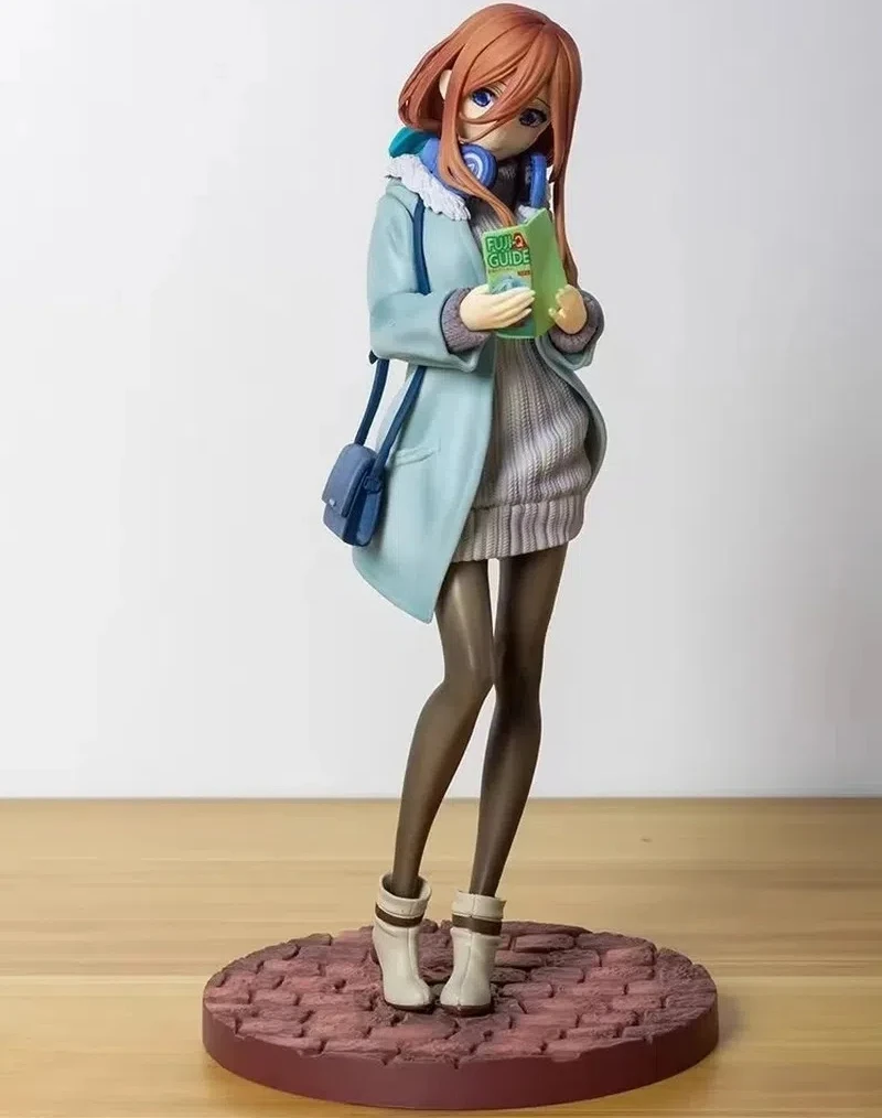 

Nakano Sanjiu Five Point Flower Wedding Style Action Figure Standing Posture Model Boxed Figurine for Collectors