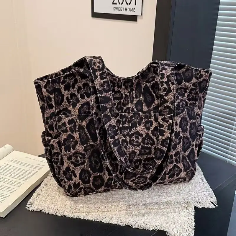 

New large capacity retro leopard print tote bag summer unique tote bag Underarm Pouch Trendy Leopard Print Women Tote Bag