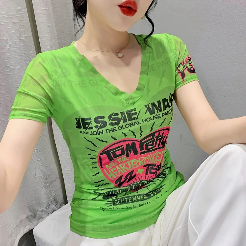 Faionable Printed Me ort Sve T-irt Women Summer 2024 New European Sle Slim Fit Ice Silk V-Ne Top Street Sle