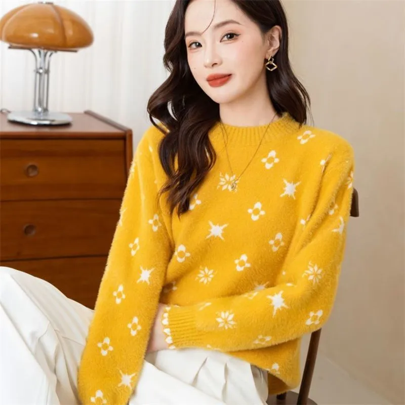 

2025 Autumn Winter New Women's Sweater Mink Velvet Round Neck Knitwear Female Joker Pullover Slim Long-sleeved Bottoming Top