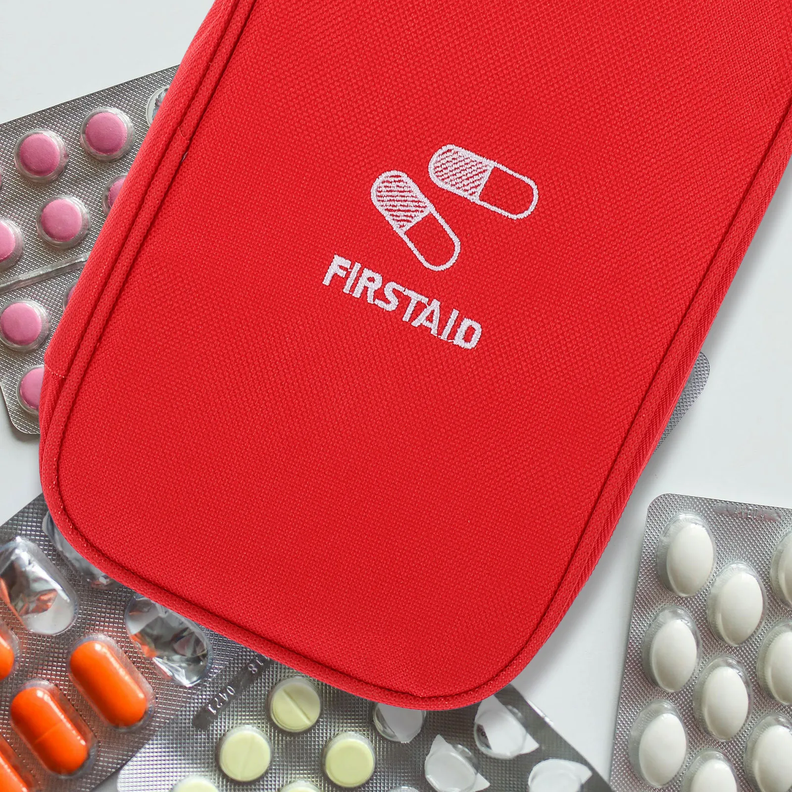 

First Aid Bag Empty Portable Organizer Large Medicine Pouch For Outdoor Travel Camping Hiking Nursing Supplies Storage Container