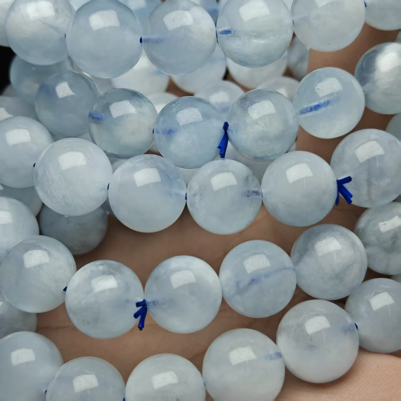 XINGYU Natürliche AAA Blauer Himmel und Weiße Wolken Aquamarin Glatte Runde Lose Perlen für Schmuckarmbänder, Mysteriöser Edelstein – Detail 6