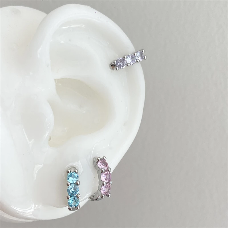 1PCS Shiny Blue Zircon Stainless Steel Ear Bone Nail Full of Rhinestone Screws Earrings for Women Cochlea Piercing Body Jewelry