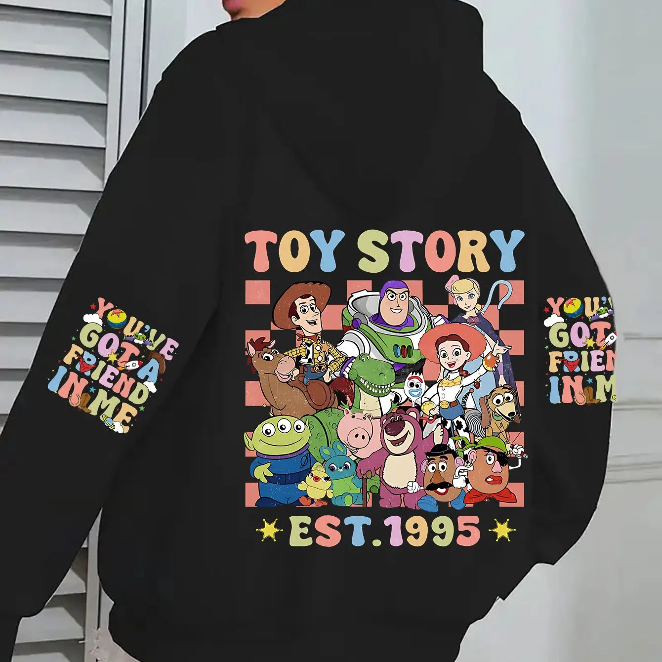 Disney Winnie and Friends Damen-Sweatshirt mit bedrucktem Muster, modisch und bequem, langärmelig, lässig, mit Kapuze