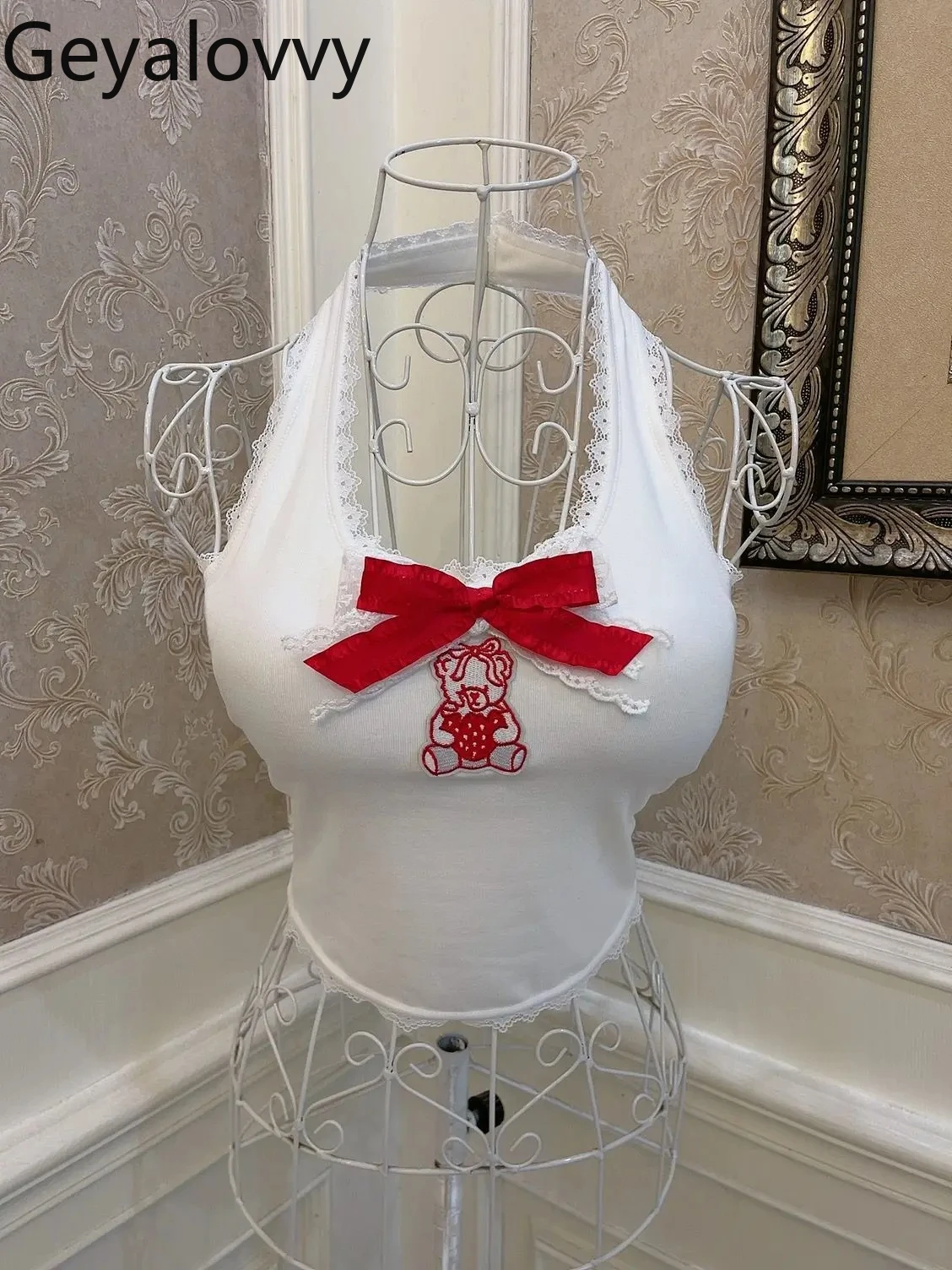 

Summer New Sweet and Cute Female Embroidery Bow Slimming Short Inner Tank Top Versatile with Chest Pad Outerwear Sling Vest