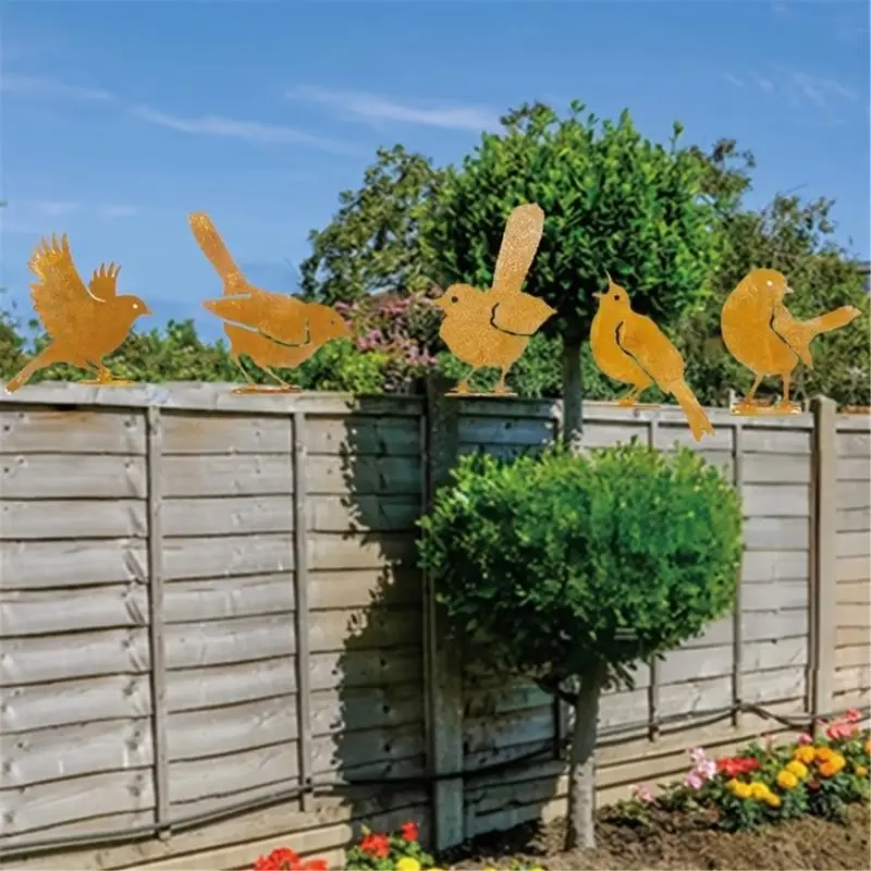 Handcrafted Iron Birds Ornaments With Rusts Effect For Backyard Landscaping Bird Statues For Garden Fence JOMD