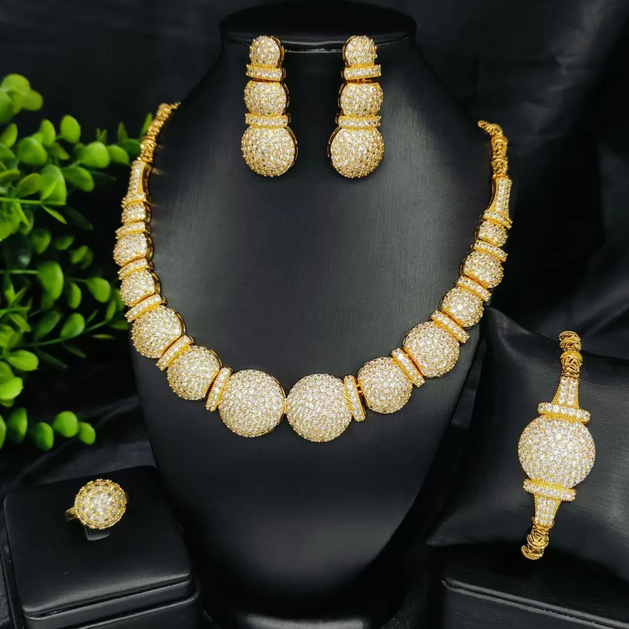 Pt950 Dubai 9999 24K Real Gold Luxury Full Diamond Banquet Dress Meeting Accessories Set Chain Micro-set Moissanite