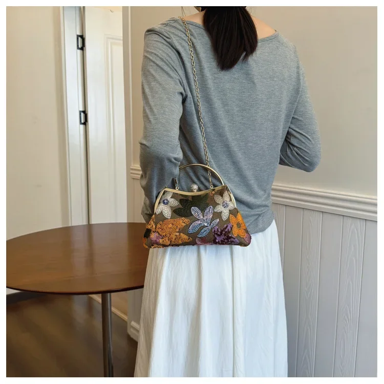 Vintage Khaki Brown Evening Bag Autumn Retro Fashion Embroidery Flower Handbags Prom Party Chain Shoulder Bag Clutches For Women