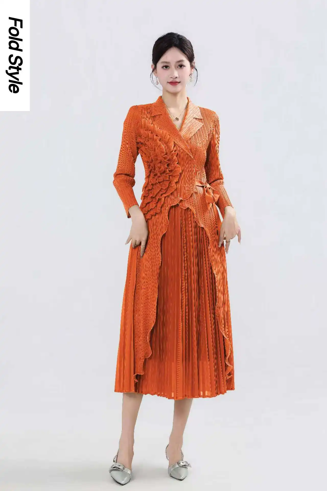 miyake-2025-automne-et-hiver-nouvelle-couleur-unie-costume-col-jupe-couleur-unie-design-sens-a-lacets-temperament-robe-femmes