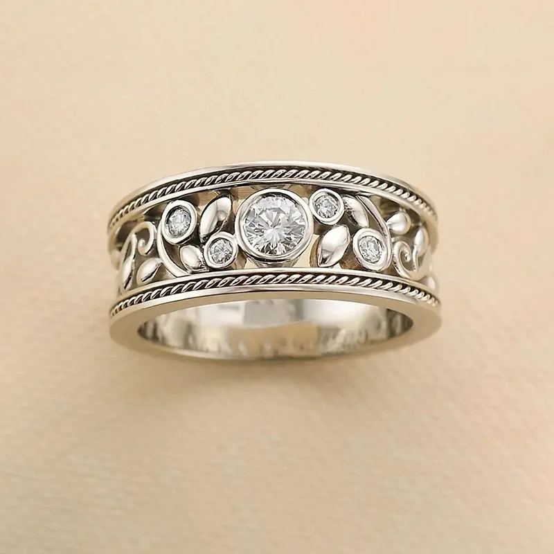 

Wide Band Hollow Floral Rings for Women Vintage Baroque Heavy Craft All-match Fashion Finger Jewelry Gift