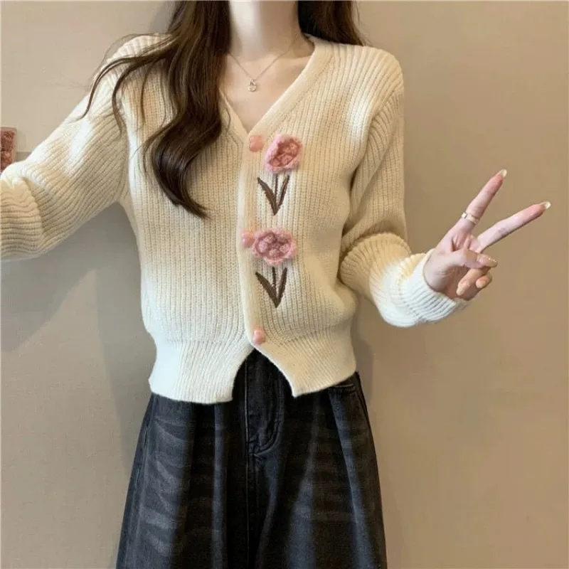 Suéter de manga larga con botones de flores y hilo de tornillo con cuello en V, cárdigan bordado de punto con botones, ropa informal para mujer, Tops dulces