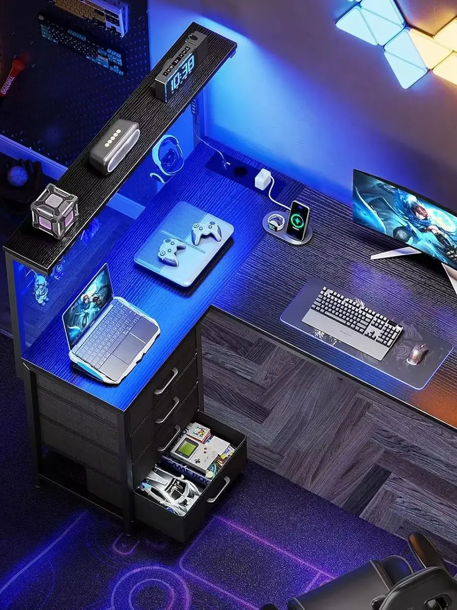 Coleshome L-förmiger Gaming-Schreibtisch mit 4 Schubladen, 130 x 100 cm, Gamer-Schreibtisch mit LED und Steckdosen, Eck-Schreibtisch, Gaming-Tisch mit Regal für Home-Office-Spiele, Schwarz
