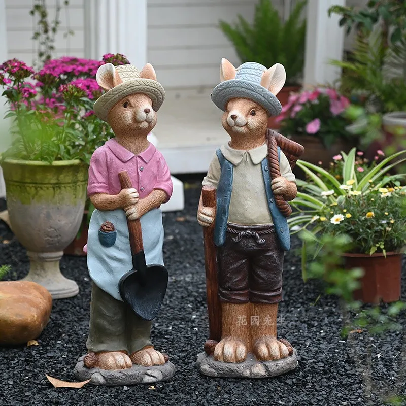 

Outdoor Garden Squirrel Couple Statue, Cute Resin Yard Ornament for Patio, Balcony Decoration and Lawn Landscape Display