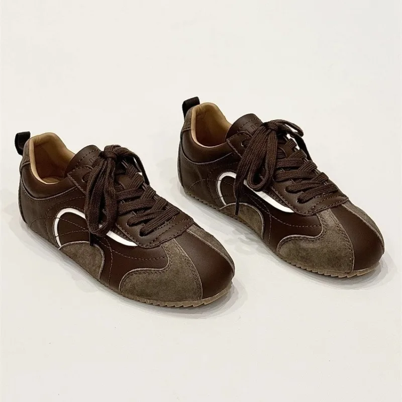 Весенние новые стильные женские кроссовки в стиле ретро с мягкой плоской подошвой, дышащие повседневные удобные женские туфли на шнуровке на подкладке