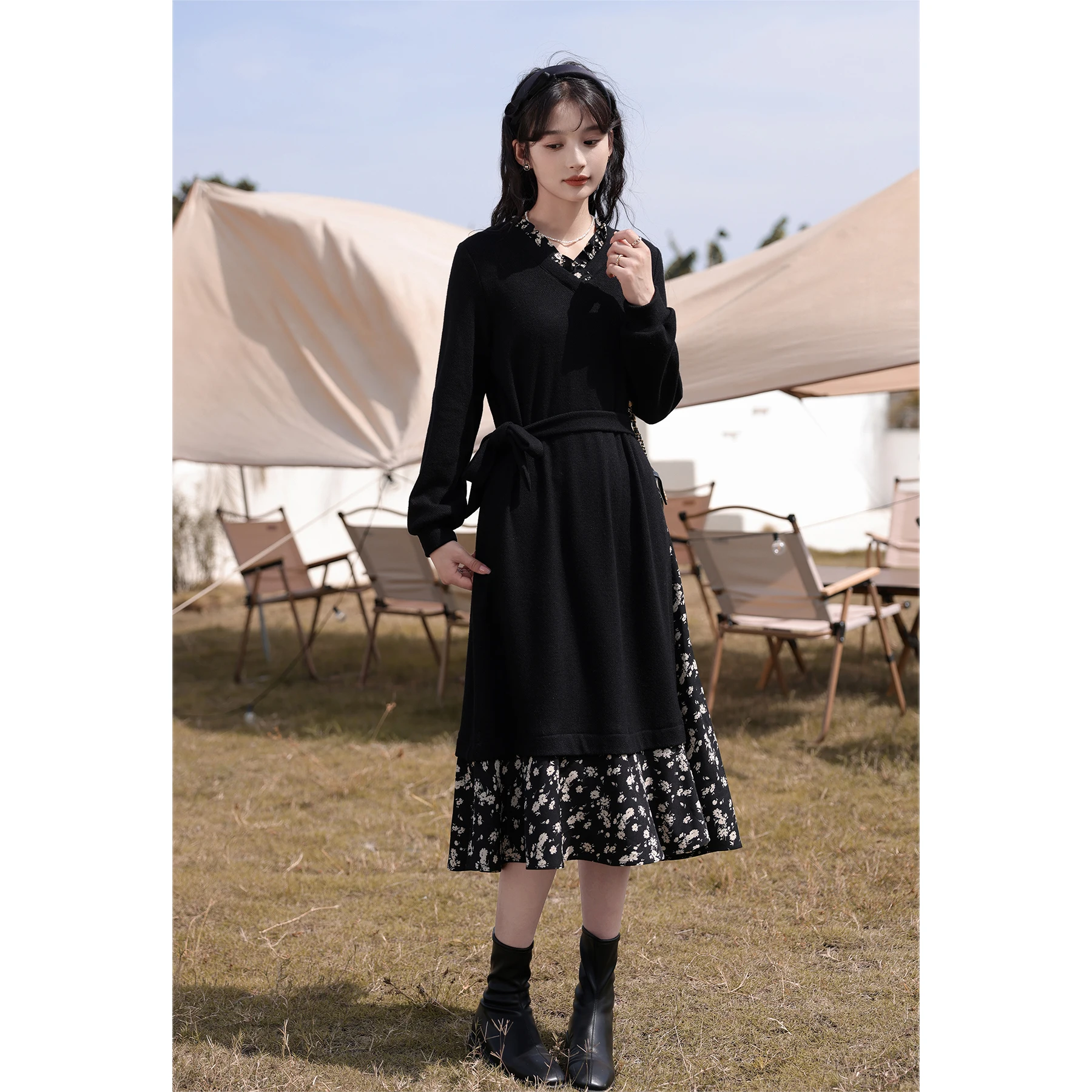 

ALXNAN V-neck Black Floral Dress 2025 Autumn New Splicing Slit Elegant Long Dress Casual Elegant Long Sleeve Dresses LXN28166