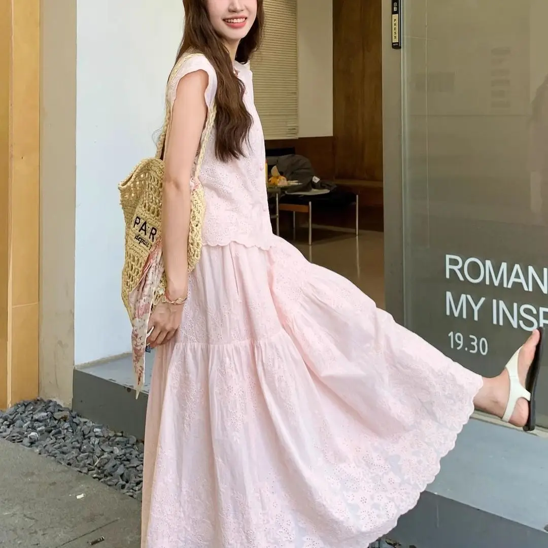 Pink Embroidery Set For Women'S Summer High-End Commuting Top Paired With A Light Luxury Half Skirt Two-Piece Set