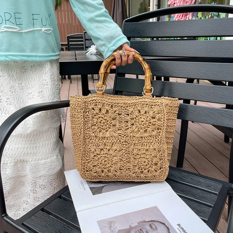 Богемные полые вязаные крючком цветочные соломенные тканые сумки для женщин с бамбуковой ручкой, портативная бумажная веревка, вязаная сумка, сумка для отдыха и путешествий