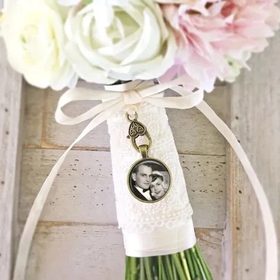 personalize Wedding bridal Photo Bouquet pendant charms, custom bride photo bouquet Memorial charms keepsake Gifts for friend