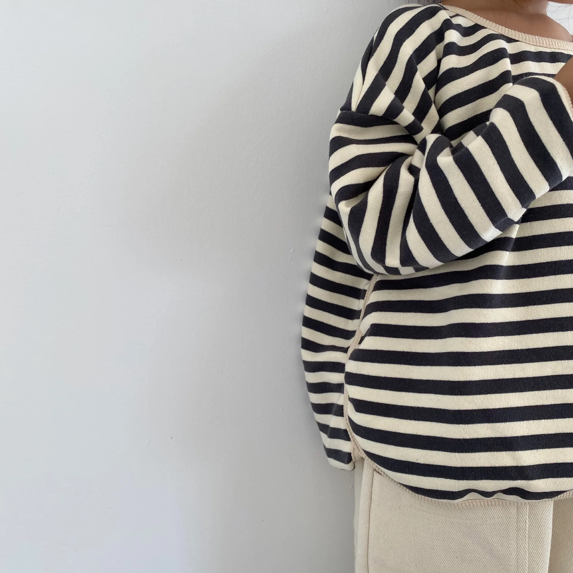 Top Long Sleeves Striped Wrapped Sweatshirt Spring New Fashionable Comfortable All-matching Boys Grils Children Casual