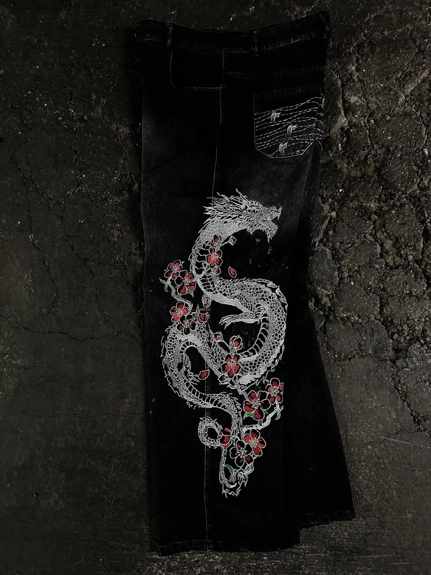 

Y2K black fashion dragon pattern european youth pants women's city casual jogging pants Harajuku Hip Hop embroidery cargo pants