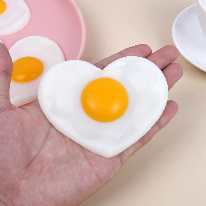 Artificial Egg Heart-Shaped Fried Egg Model Miniature Food Prop Kitchen Photography Decoration Display Ornament Craft Accessory